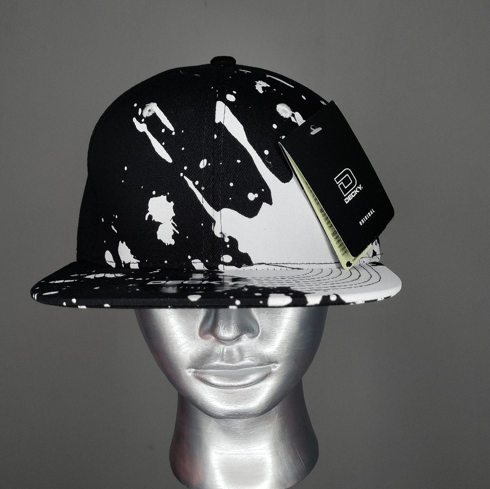 Decky Flat bill Snapback Hat